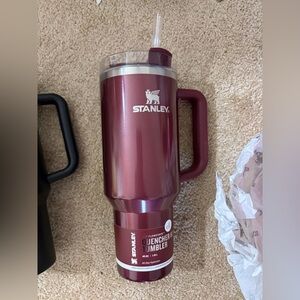 Stanley Burgundy Quencher Tumbler with Handle